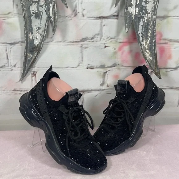 Steve Madden Bling Tennis Shoes Size 10 💕